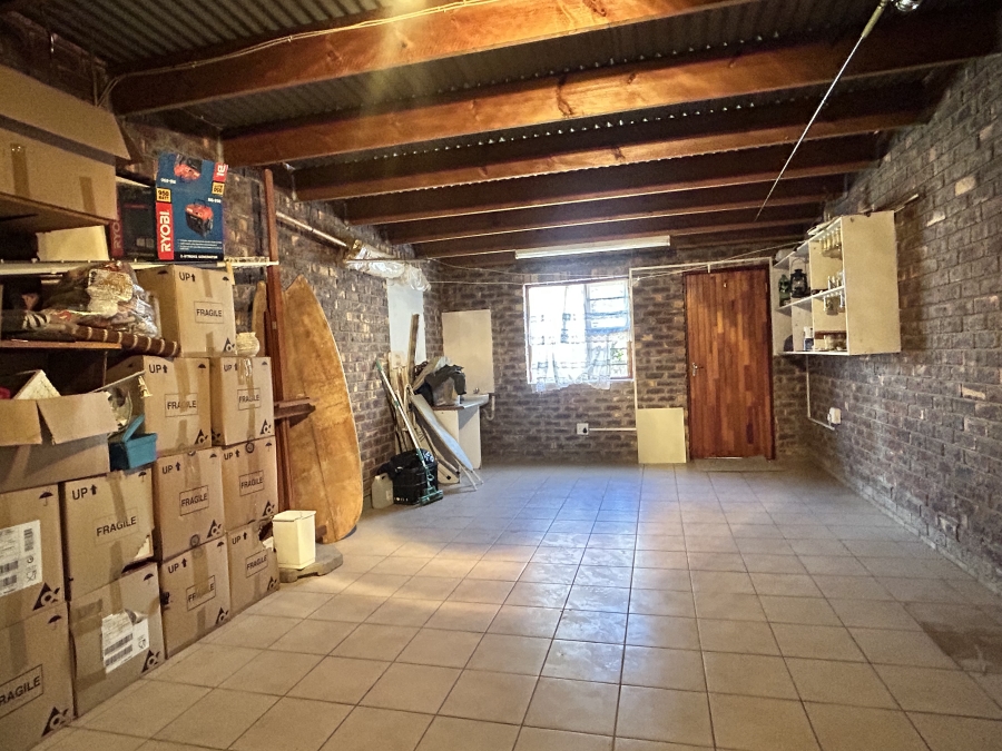 4 Bedroom Property for Sale in Wavecrest Eastern Cape